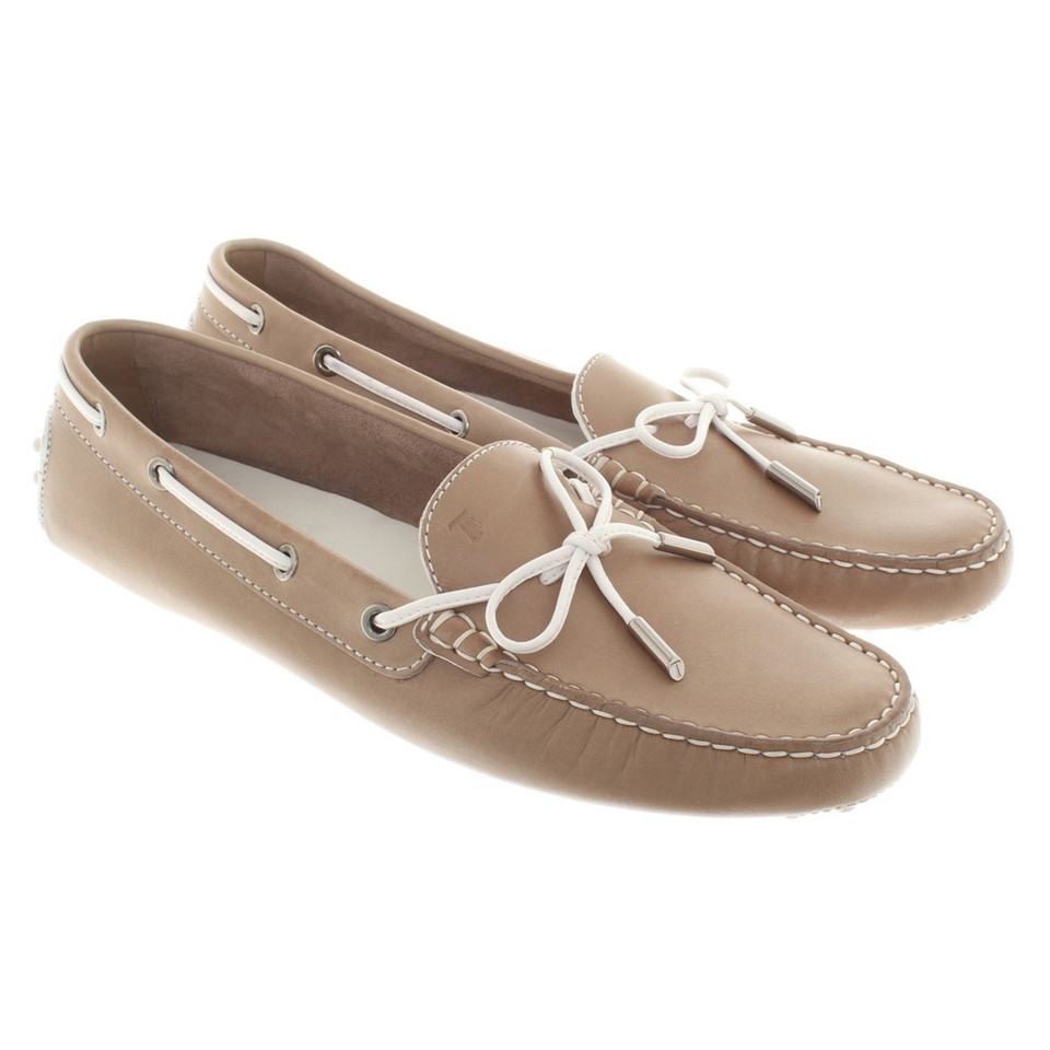 Tod's Leather Loafer in Beige