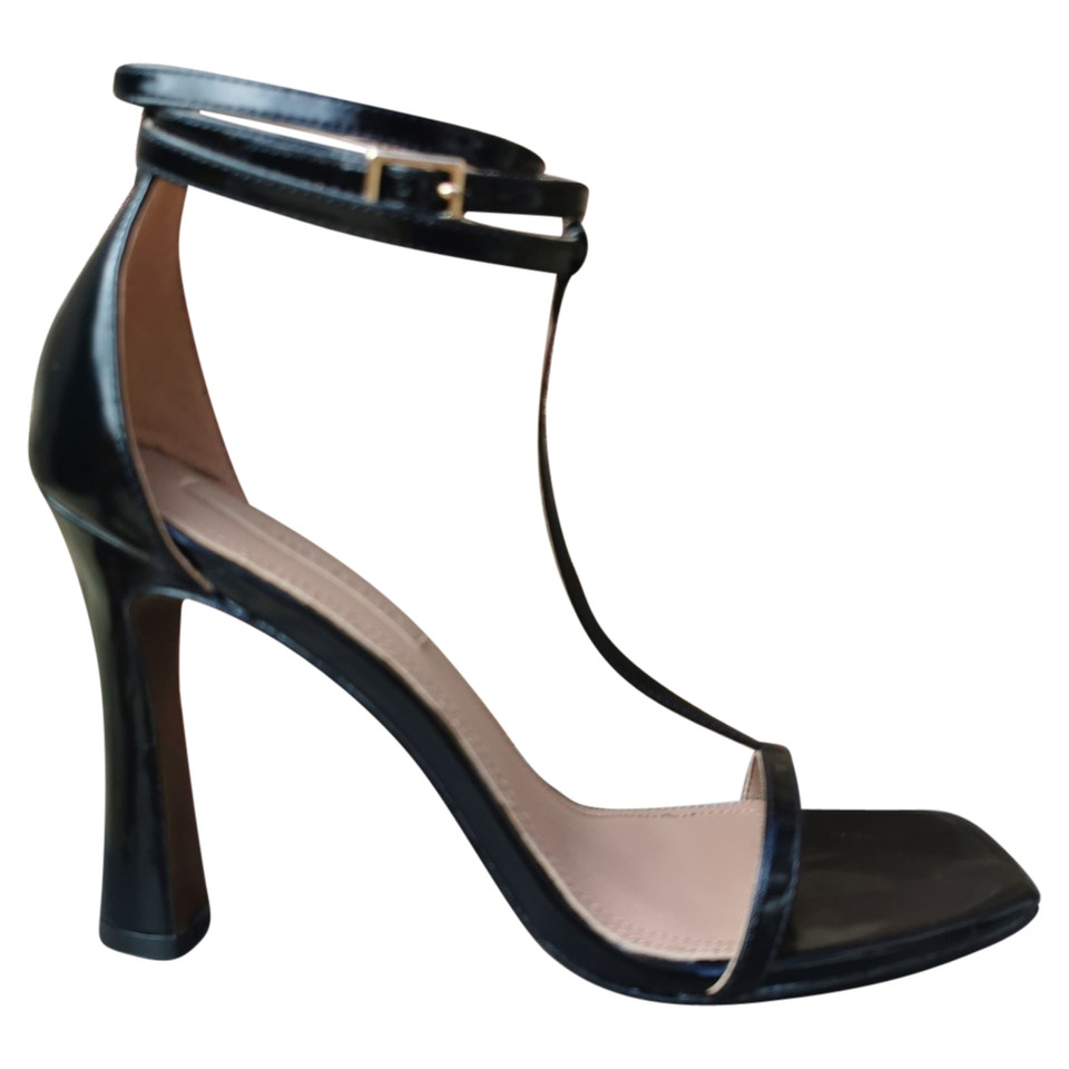 Bcbg Max Azria Sandals Leather in Black