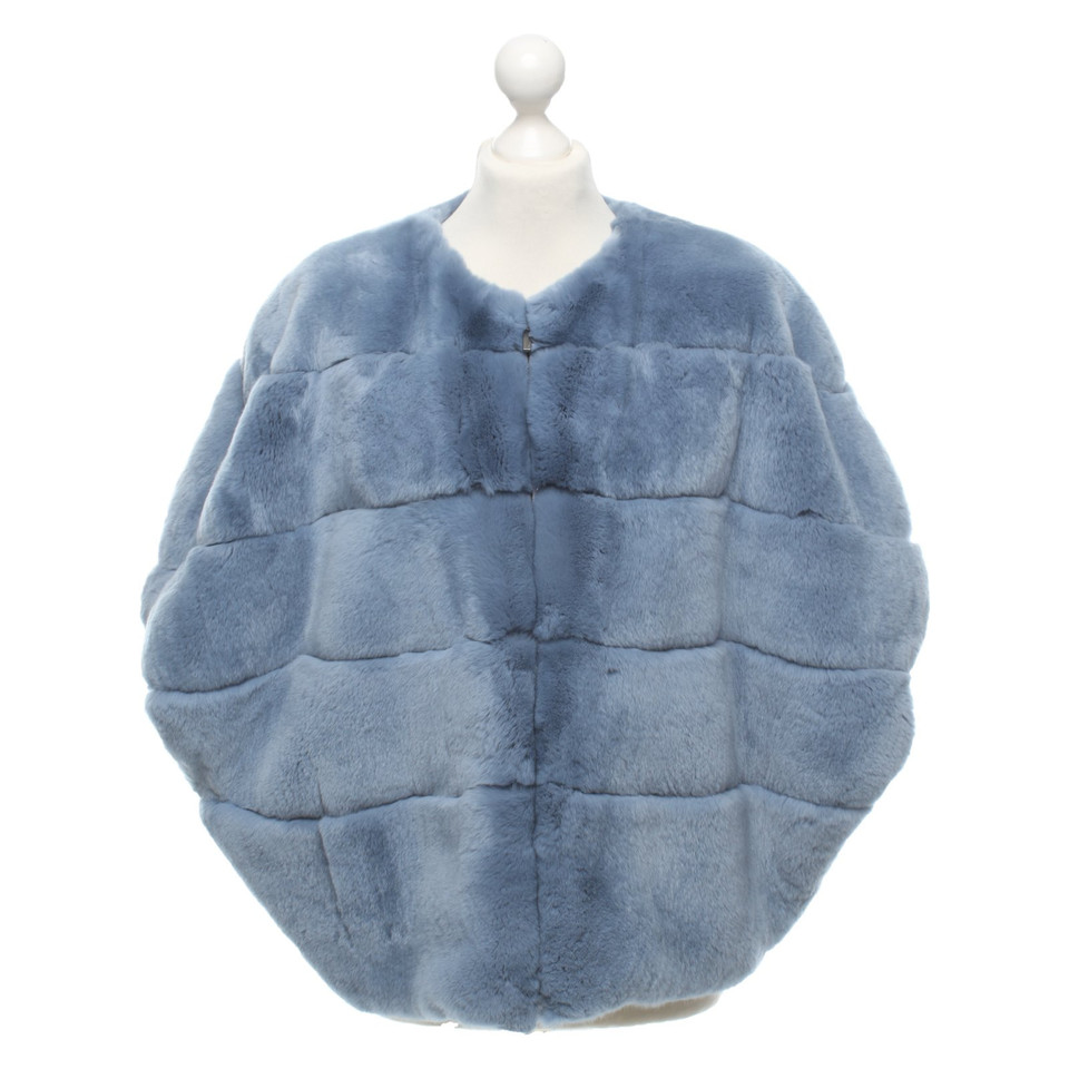 Max Mara Jacket/Coat Fur in Blue