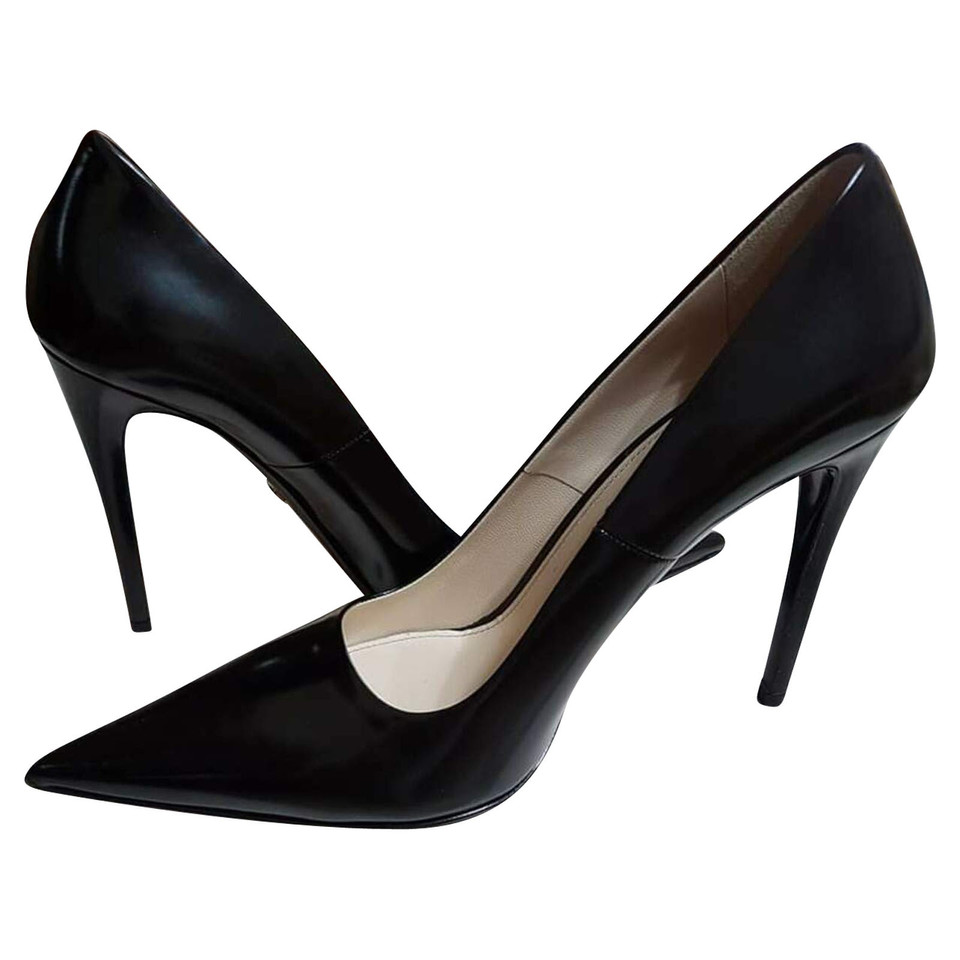 Prada Pumps/Peeptoes Leer in Zwart