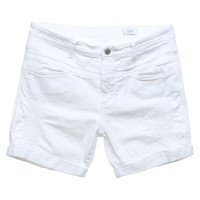 Closed Shorts in white