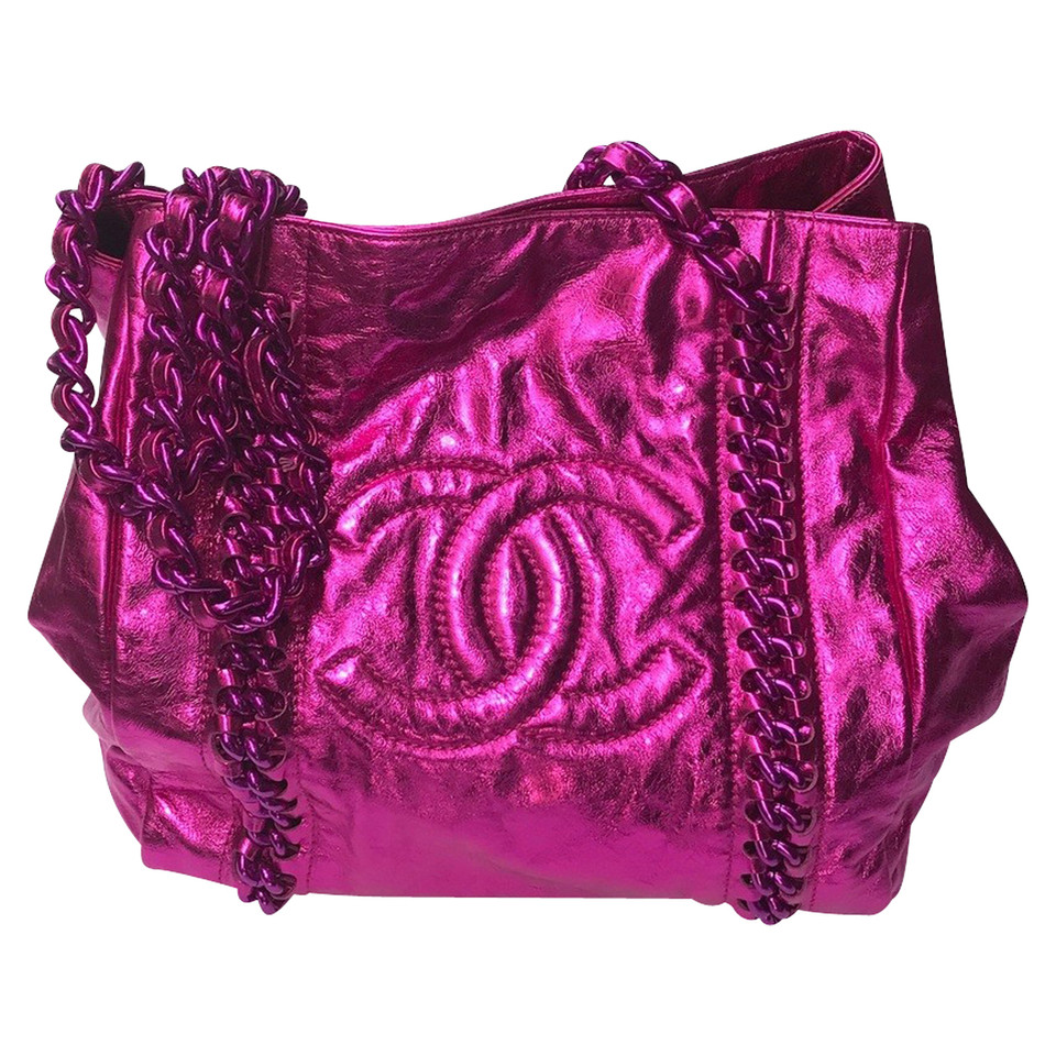 Chanel Handbag in pink metallic