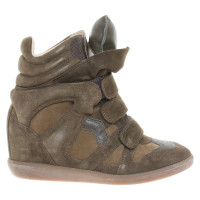 Isabel Marant Sneakers aus Wildleder in Khaki