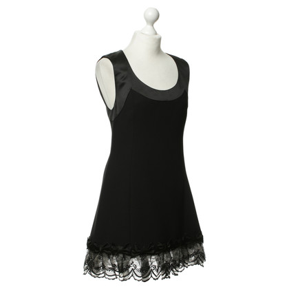 Alexis Mabille Black dress with lace hem