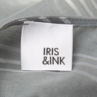 Iris & Ink Sommerkleid in Maxi-Länge