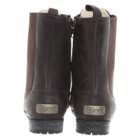 Ugg Boots with lambskin