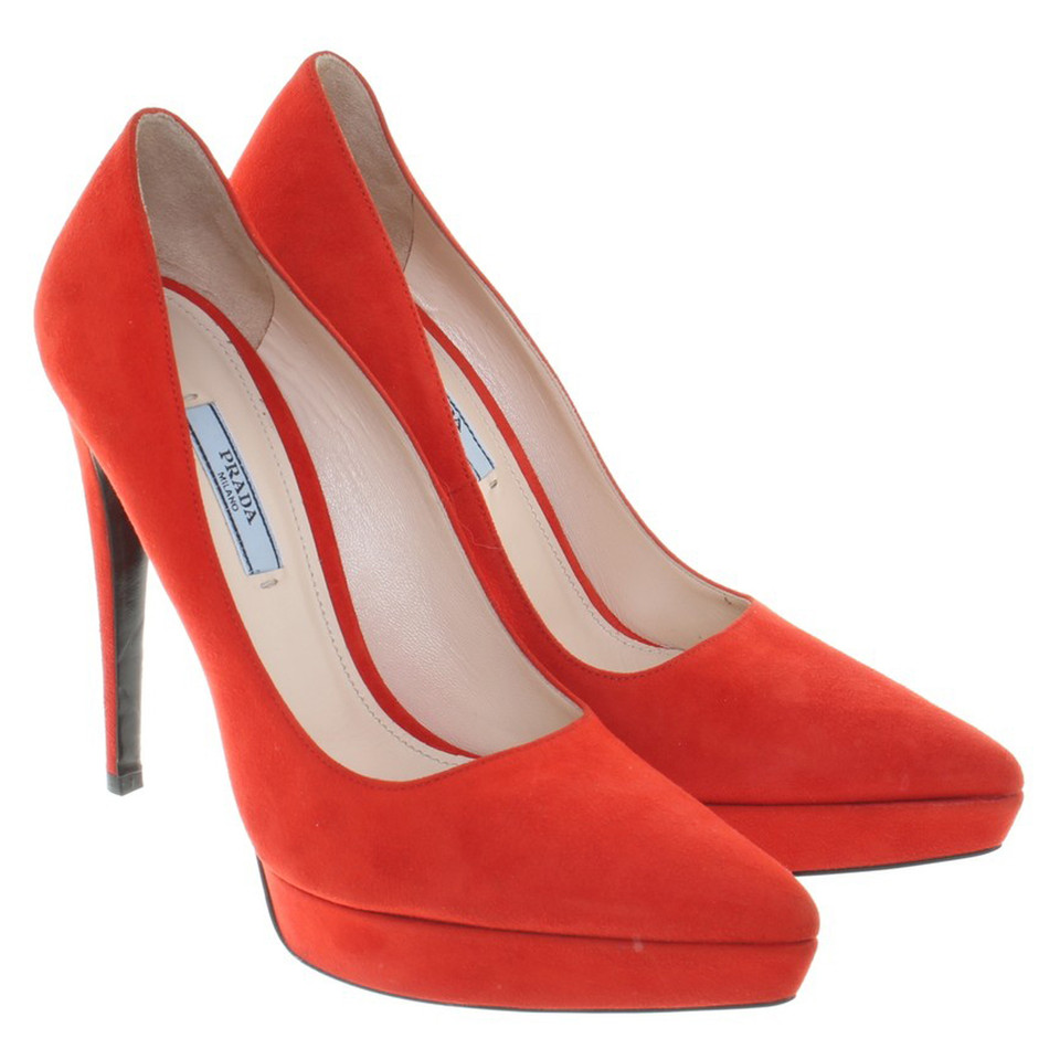 Prada Pumps in Rot