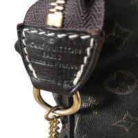 Louis Vuitton Pochette aus Jeansstoff in Braun