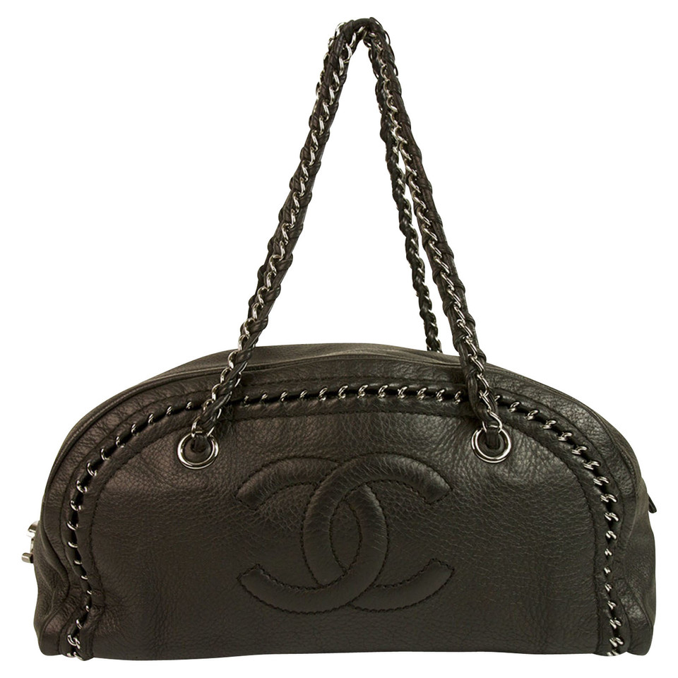 Chanel Handtasche aus Leder in Schwarz