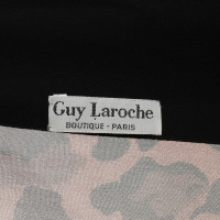 Guy Laroche Seidenschal mit Muster