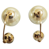 Christian Dior Boucles d'oreilles couleur or avec perles
