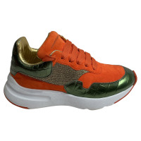 Mcqueen, Alexander Sneakers aus Wildleder in Orange