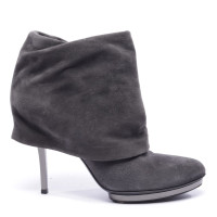 Gucci Ankle boots Leather in Grey