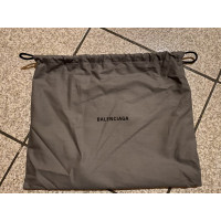 Balenciaga Triangle Duffle Bag in Pelle in Giallo
