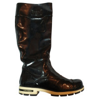 Dolce & Gabbana Stiefel aus Lackleder in Schwarz