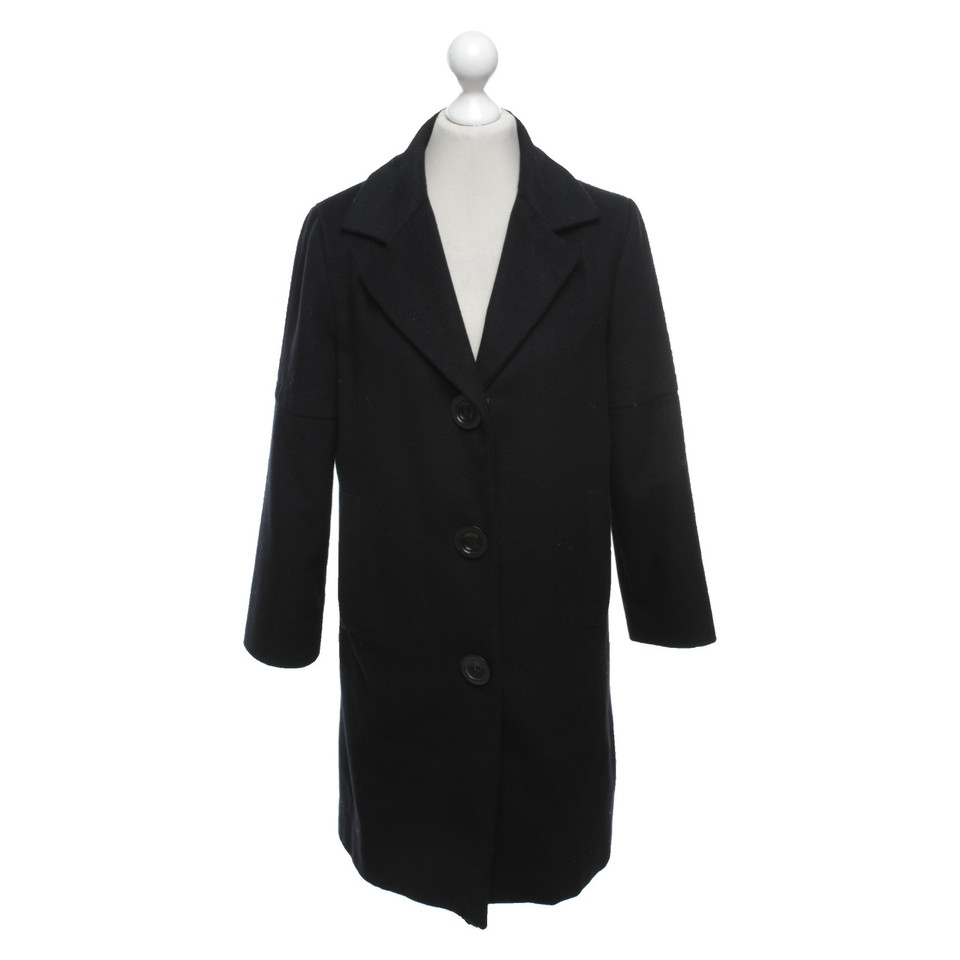 Steffen Schraut Coat in black