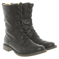 Ugg Australia Ankle boots Leather in Black