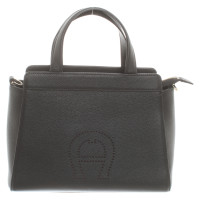 Aigner Handtasche aus Leder in Schwarz