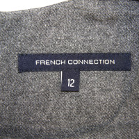 French Connection Graues Kleid aus Wolle