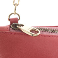 Red (V) Shoulder bag in pink
