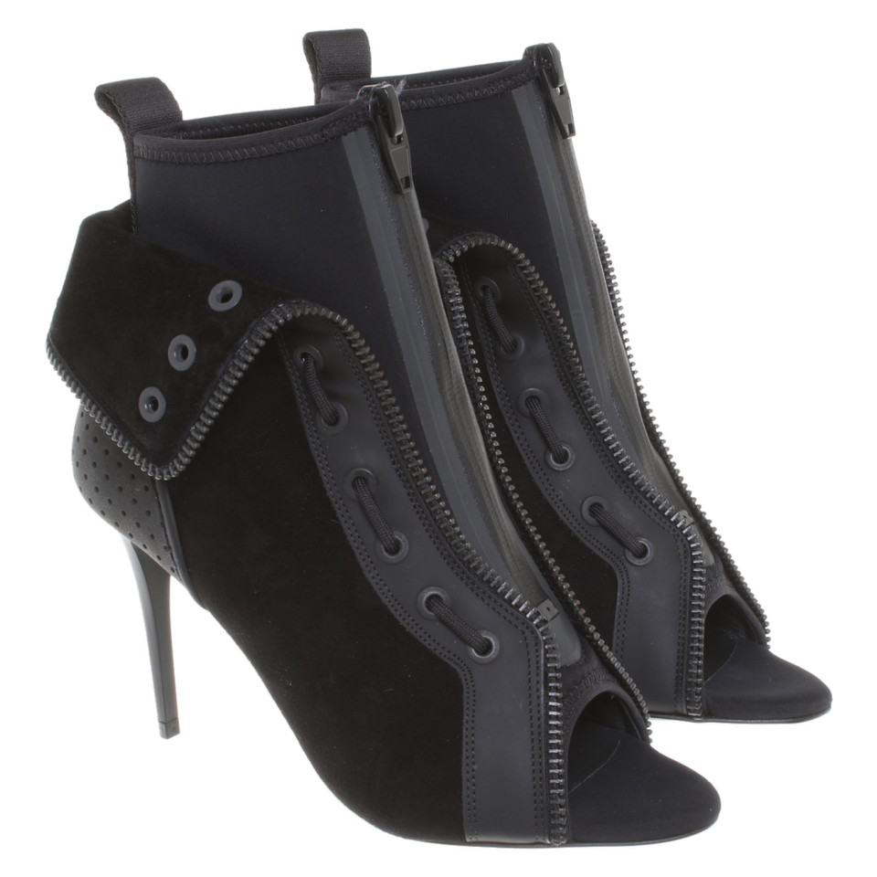 H&M (Designers Collection For H&M) Pumps/Peeptoes in Schwarz