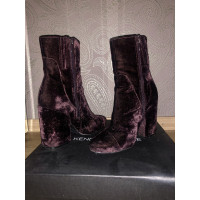 Kendall + Kylie Boots in Violet