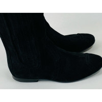 Balenciaga Stiefel aus Wildleder in Schwarz
