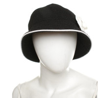 Chanel Chapeau en noir / blanc