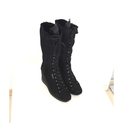 Prada Boots Suede in Black