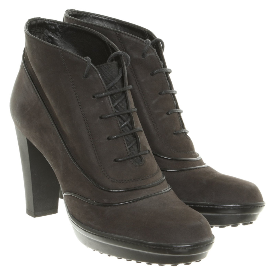 Tod's Bottines en Cuir en Noir