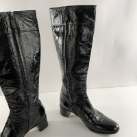 Hermès Stiefel aus Lackleder in Schwarz