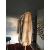 Christian Dior Jacket/Coat Fur in Beige