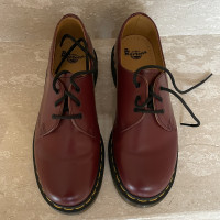 Dr. Martens Lace-up shoes Leather in Bordeaux