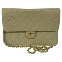 Chanel Flap Bag aus Leder in Beige