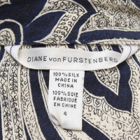 Diane Von Furstenberg Silk dress in dark blue / cream