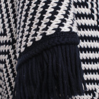 Closed Poncho tricoté avec motif