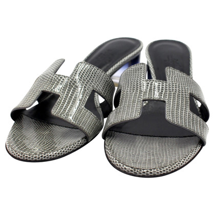 Hermès Sandals Leather in Grey