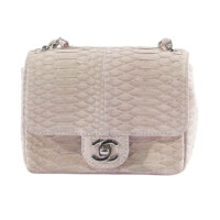 Chanel "Mini Flap Bag" aus Pythonleder