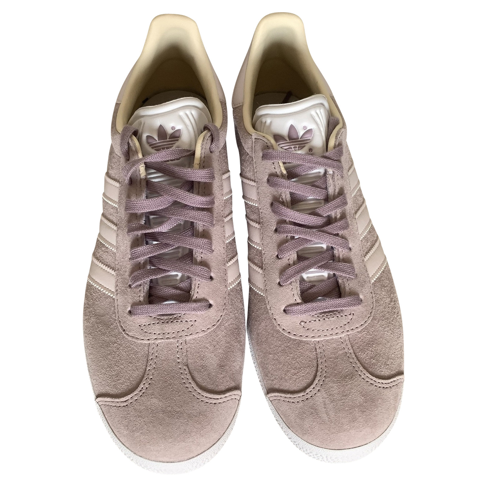 Adidas Sneakers aus Wildleder in Violett - Second Hand Adidas Sneakers aus  Wildleder in Violett gebraucht kaufen für 69€ (4562595)