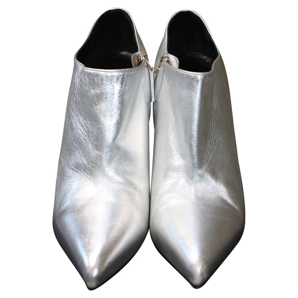 Saint Laurent Stiefel aus Leder in Silbern