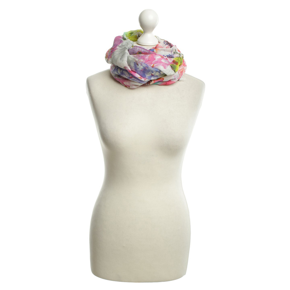 Marc Cain Scarf with floral pattern