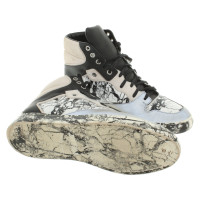 Balenciaga Sneakers mit Marmor-Print