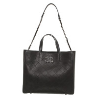 Chanel Handtasche aus Leder in Schwarz