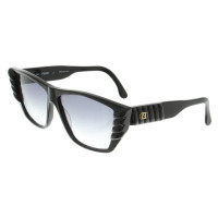 Fendi Sunglasses in black