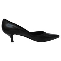 Tahari pumps met een kleine hak