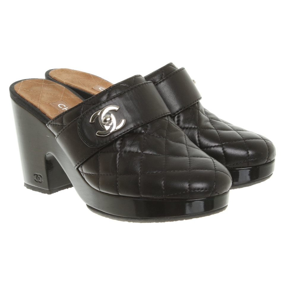 Chanel Clogs in black