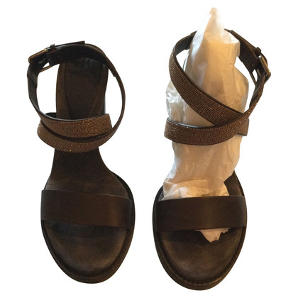 Brunello Cucinelli Sandalen aus Leder in Braun