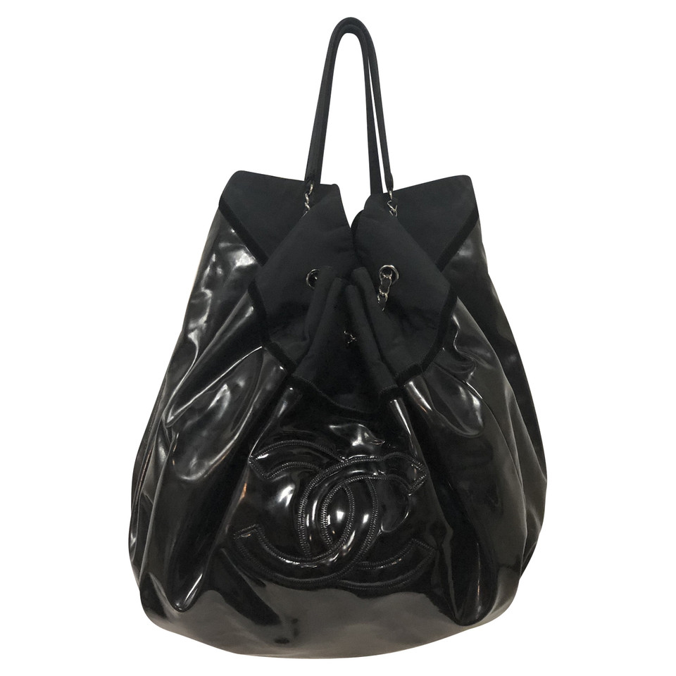 Chanel Tote bag Patent leather in Black