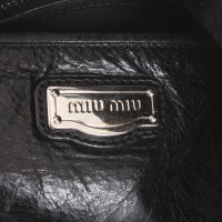 Miu Miu Handtasche aus Leder in Schwarz