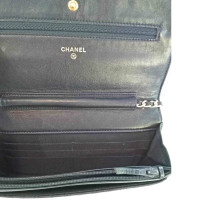 Chanel "Porte-monnaie sur la chaîne"